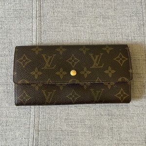 Louis Vuitton Sarah wallet